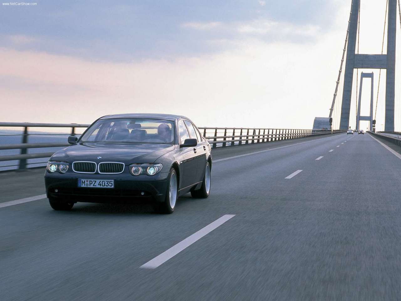 http://4.bp.blogspot.com/_xhqjRo6NERQ/S68ecJ6O6AI/AAAAAAAAGZ0/nwZxqw2fbjU/s1600/BMW-740d_2002_1280x960_wallpaper_01.jpg