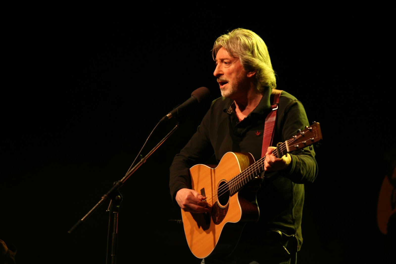 B I D A S O A T I K Benito Lertxundi en Irun