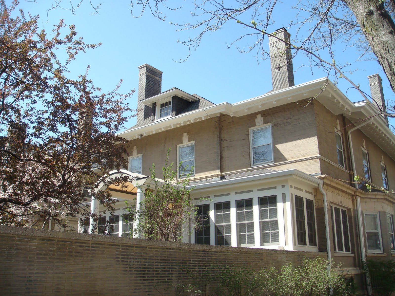 The Chicago Real Estate Local East Lakeview single family home sales rare