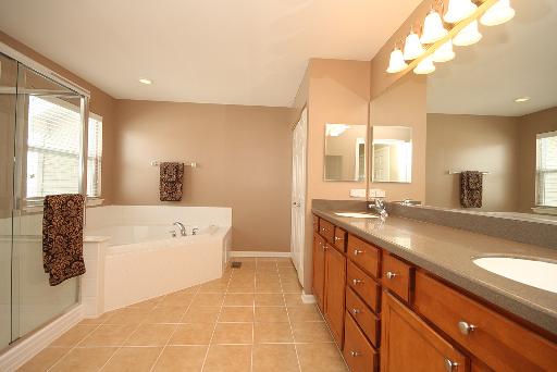 [master+bath]