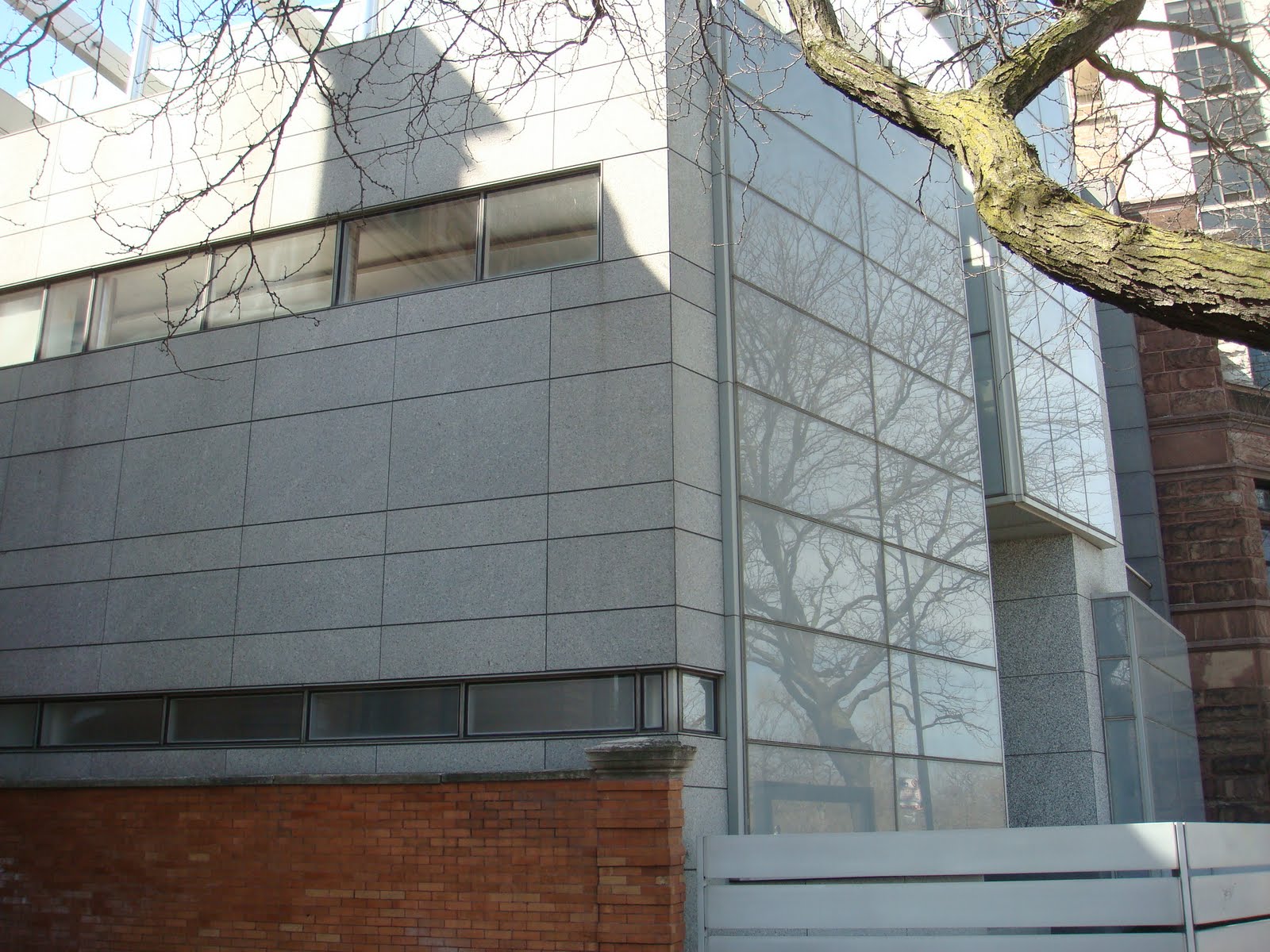 The Chicago Real Estate Local Rare contemporary home in Lincoln Park