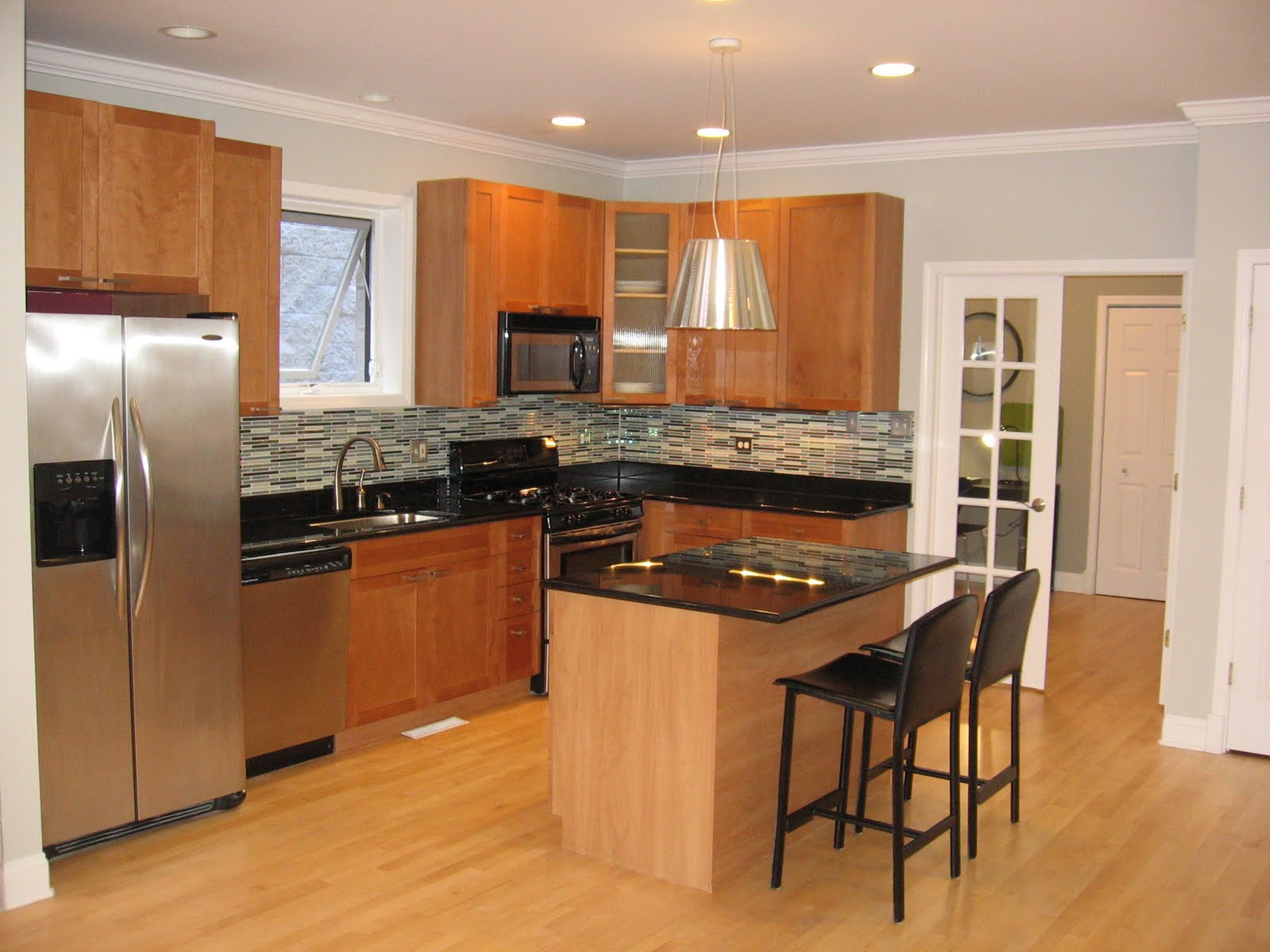 The Chicago Real Estate Local New For Sale 1319 N Bosworth Unit 1. Wicker Park duplex lookin