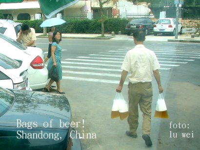 [Bags+of+啤酒.JPG]