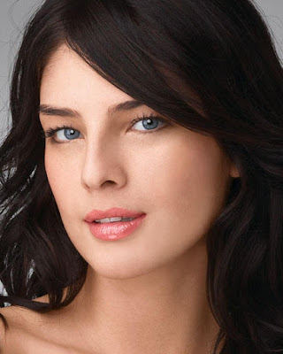 Organic Wear Mascara on Latina Natural Makeup Look  Light Skin Brunette   Latina Makeup