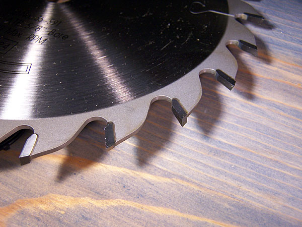 [deltablades-tips.jpg]