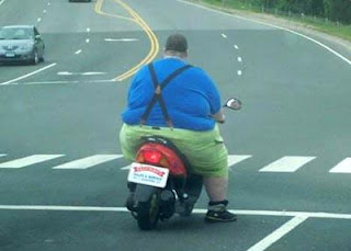 http://4.bp.blogspot.com/_xll6adJZAnk/TPlb366RLRI/AAAAAAAAANs/rRLglEz1ZNQ/s400/motoqueiro.jpg