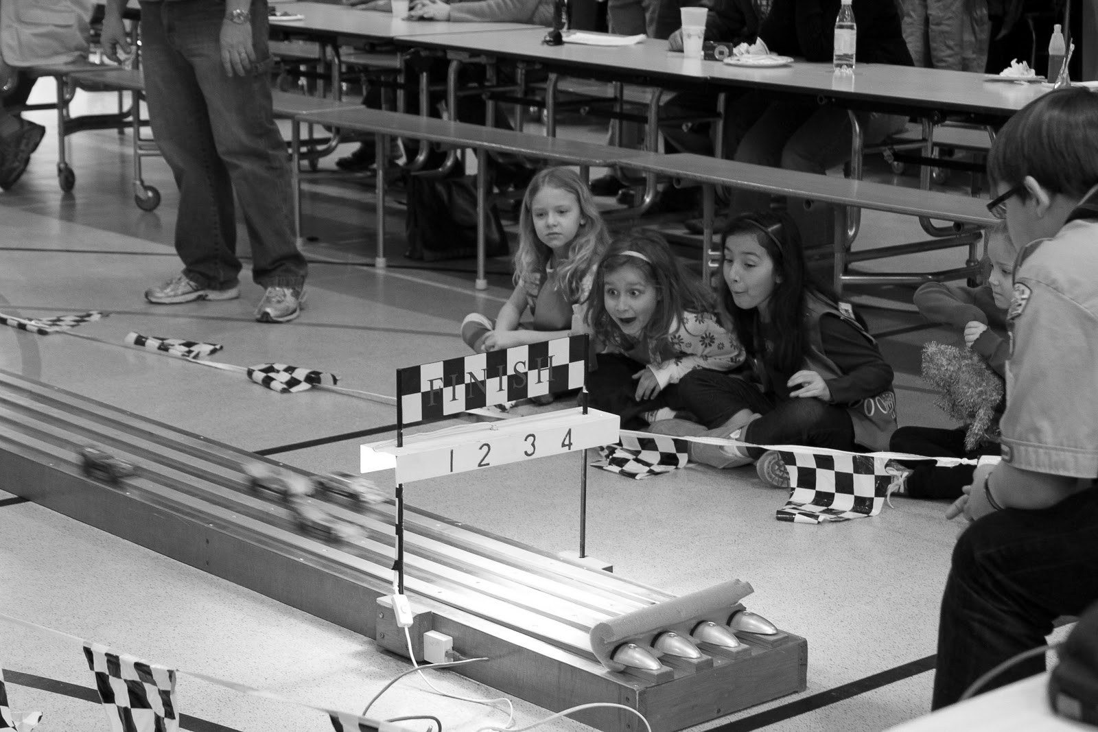 Itty Bitty Hopscotch Committee Racing in the Powder Puff Derby