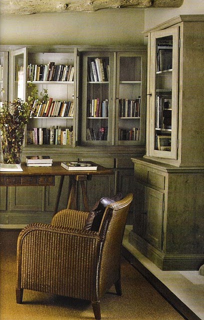 [Cote+Sud,+Dec+05-Jan+06+Library.jpg]