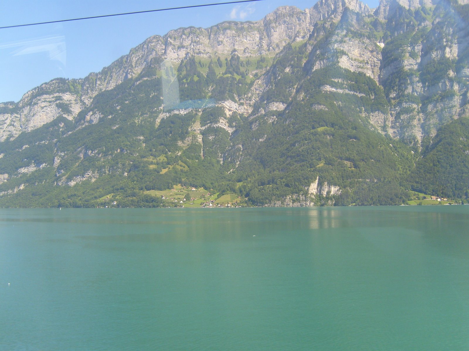 [S7001512.JPG]
