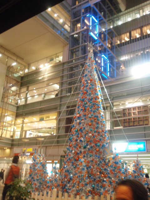 [PB050211.JPG]