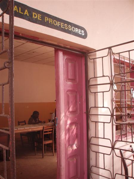 [sala+de+prof1.JPG]