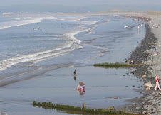 The long beach at Westward Ho