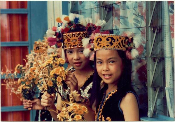 INI NA LAYAN ANAK-ANAK KENYAH WAWASAN 2020