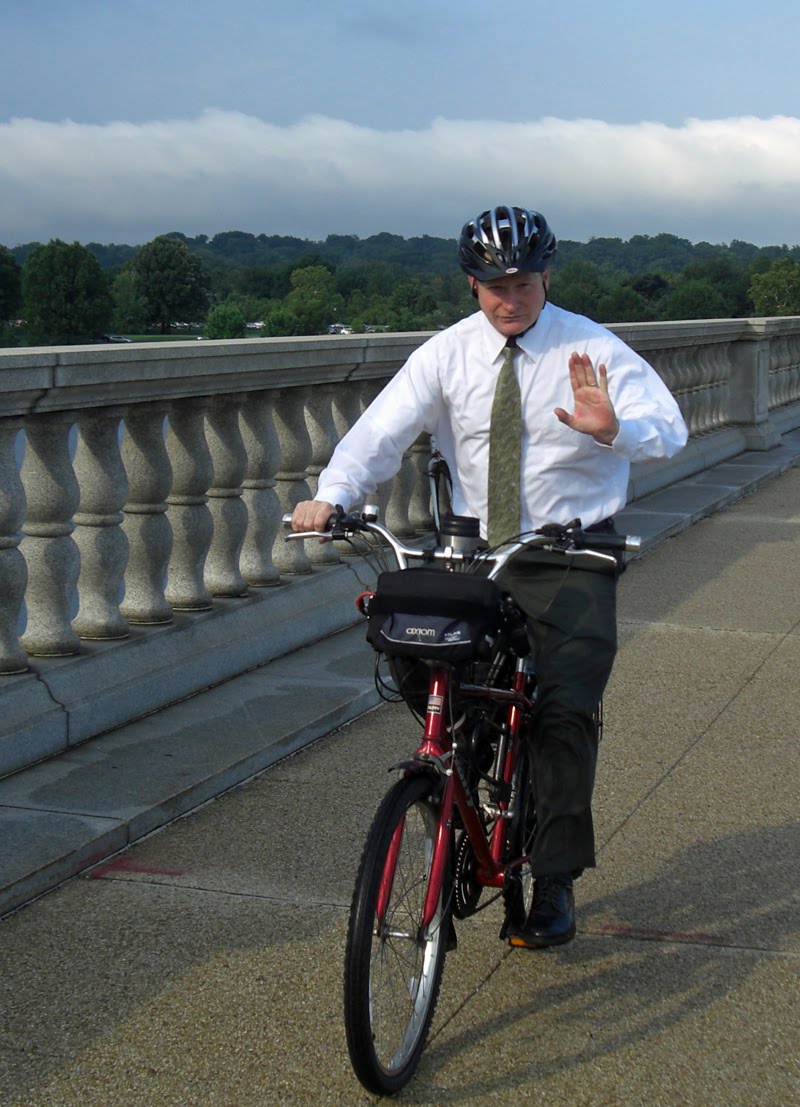 Ode Street Tribune inspiration for biking to work