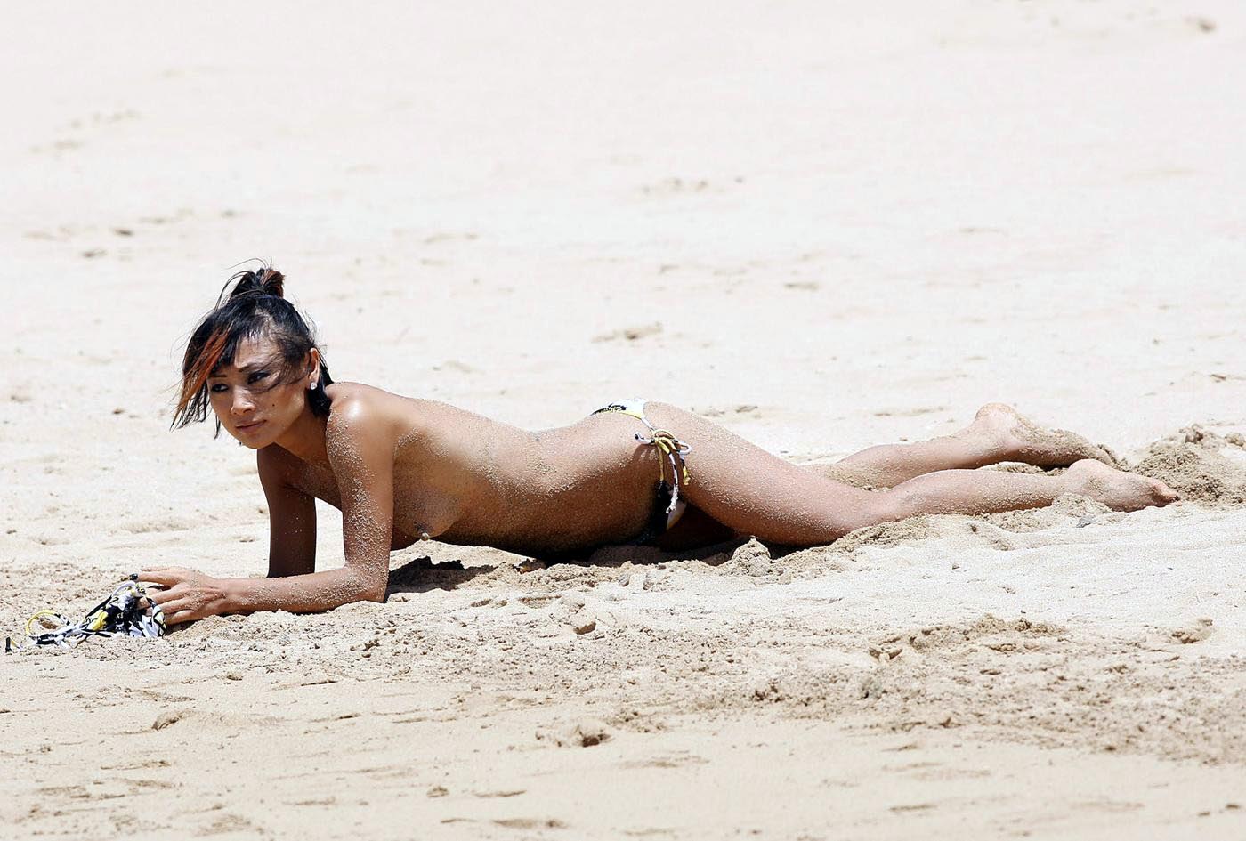 http://4.bp.blogspot.com/_y16vb5RZ3OM/TG4wYTx6bDI/AAAAAAAAAP8/tH6azwoWtJ4/s1600/Bai_Ling7.jpg