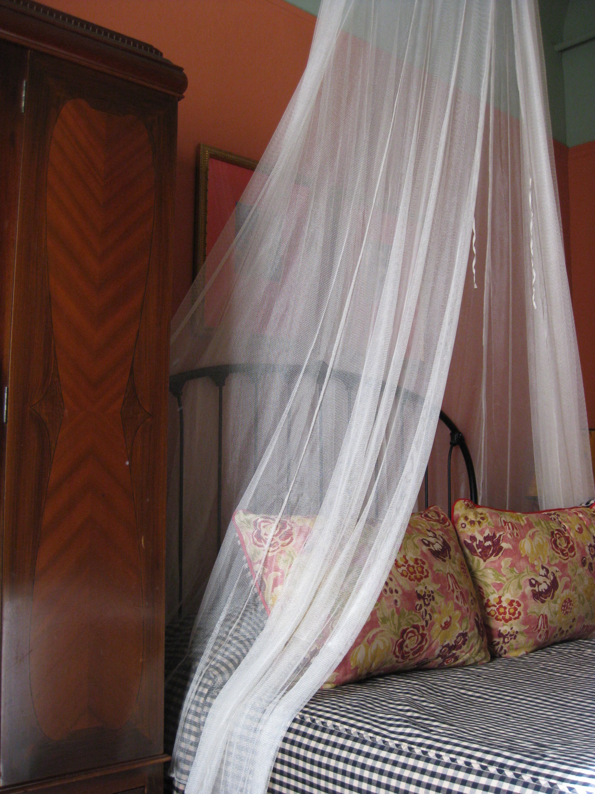 [HotelBoheme.JPG]