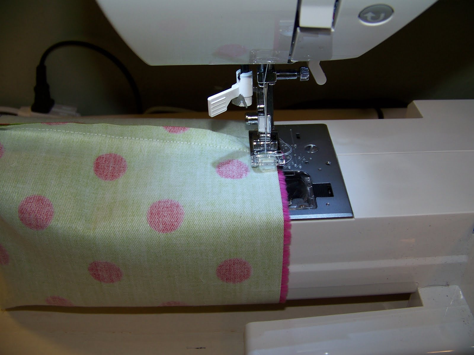 HOLM Made Sewing Cady (Pincushion & Garbage Can)