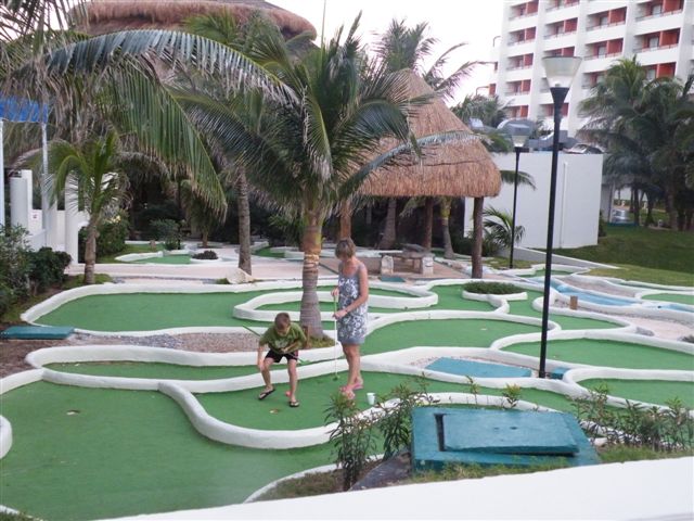 [Cancun_trip_08'_245.jpg]