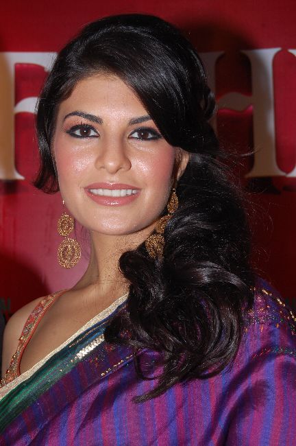 http://4.bp.blogspot.com/_y7twgrhfPqY/THKlQg0tNTI/AAAAAAAAN0c/dFBj4iVEOmw/s1600/jacqueline-fernandez-217.jpg