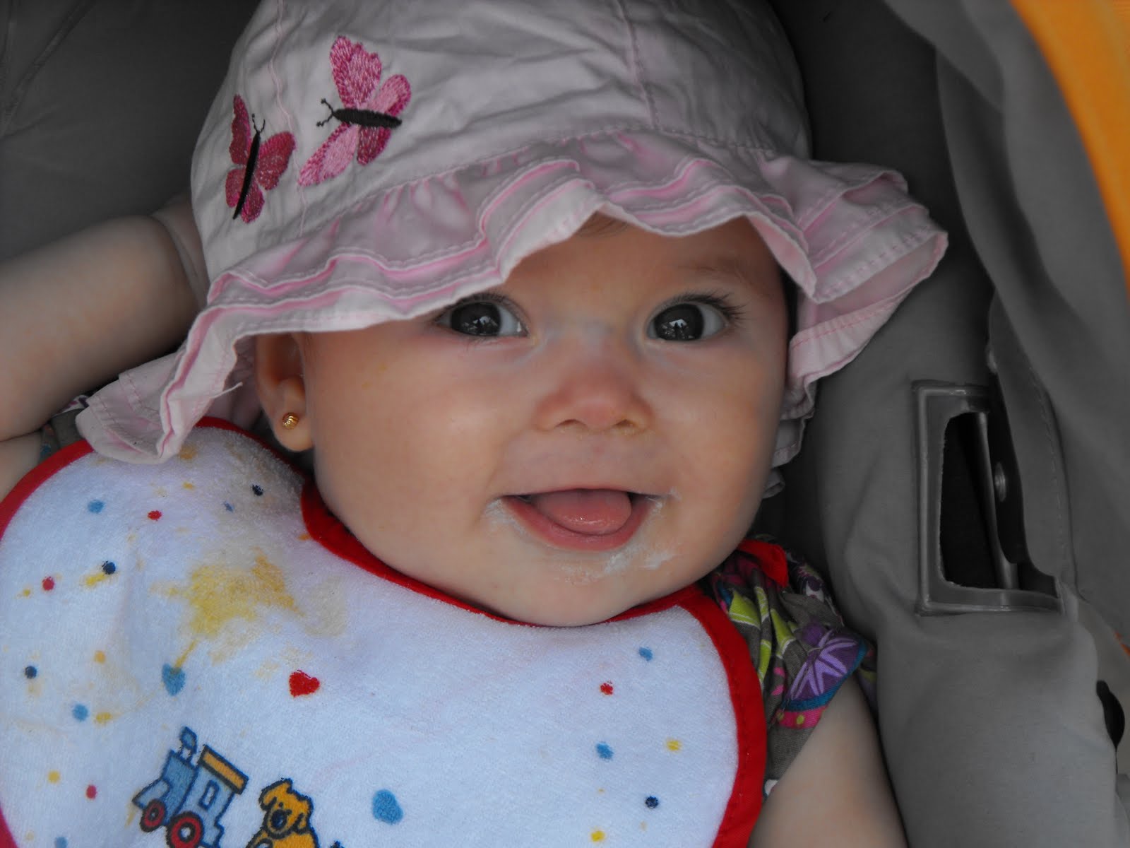 YA SOMOS UNO MAS EN LA FAMILIA