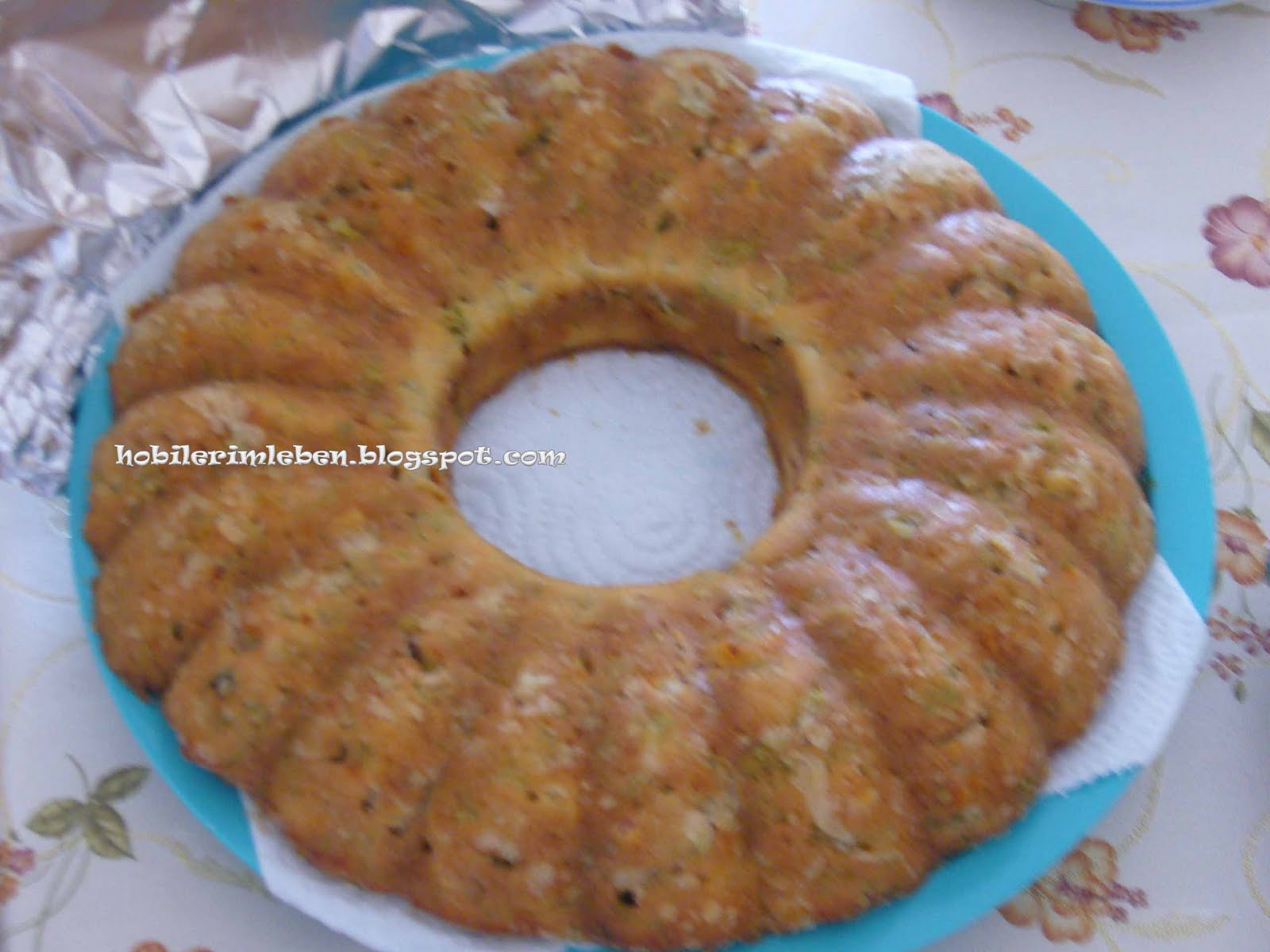 Zeytinli Kek Tarifi Acil Servis