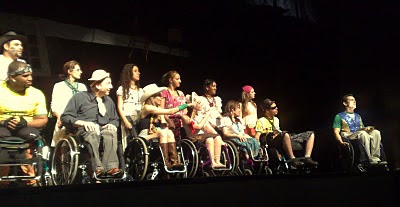 Elenco do musical Filhos do Brasil durante ensaio no palco Elenco do musical Filhos do Brasil durante ensaio no palco
