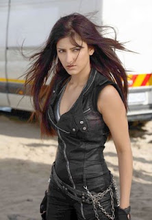 Bollywood actress Shruti Haasan hot and sexy picture
