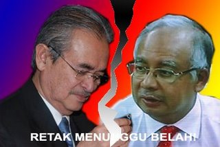 [Abdullah+-+Najib+retak.jpg]