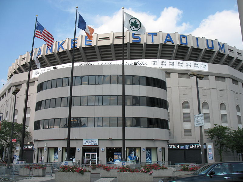 [Yankee_stadium_exterior.jpg]