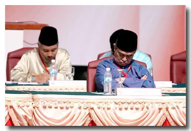 Malaysian 2day Pak Lah Membalas Tuduhan Tun Mahathir Malaysian 2day Pak Lah Membalas Tuduhan Tun Mahathir