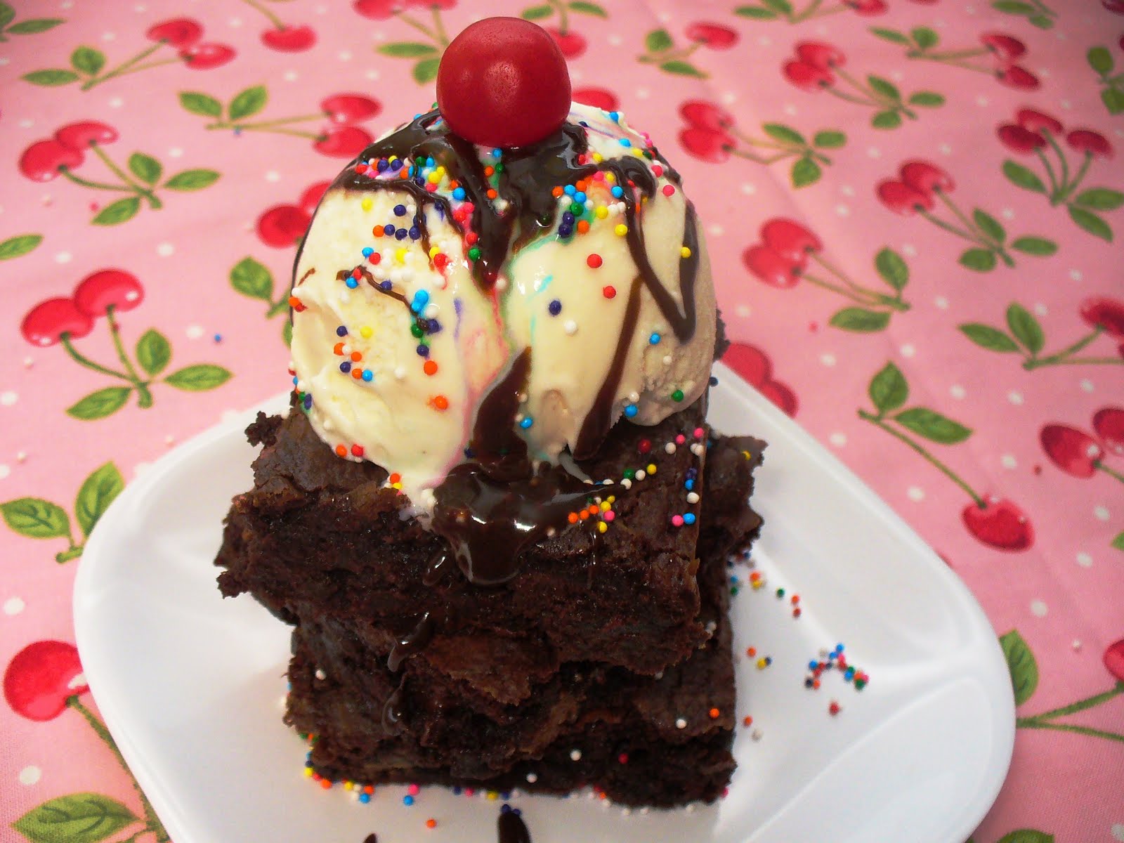 Leenee's Sweetest Delights Hot Fudge Sundae Brownies