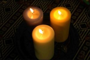 [3+candle+pillars.jpg]