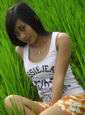Hinata sexy nue sexe Dating a more attractive man