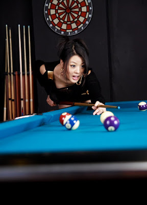 Hwang+Mi+Hee++Playing+pool20.jpg