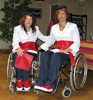 Isa et Stef en tenue de défilé!