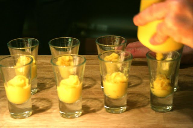 Orange skin purée and lemongrass royal:served