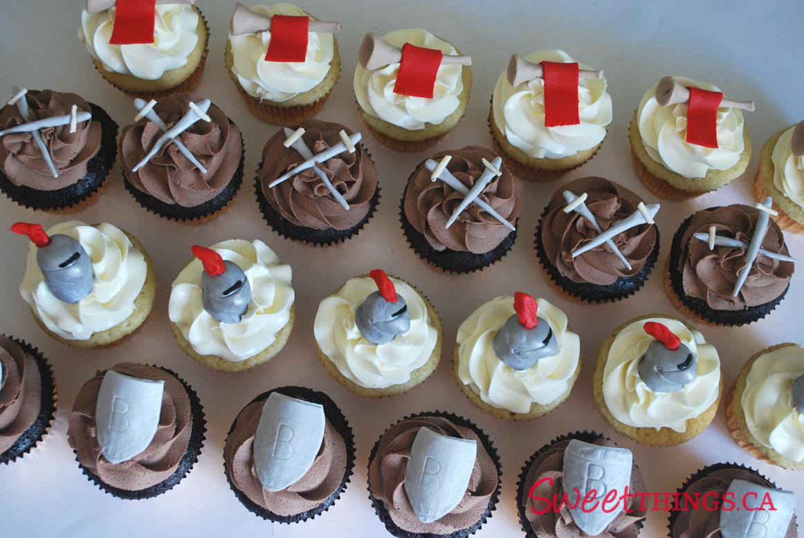 Little knight themed cakes on Pinterest Castle Cakes, Knights and