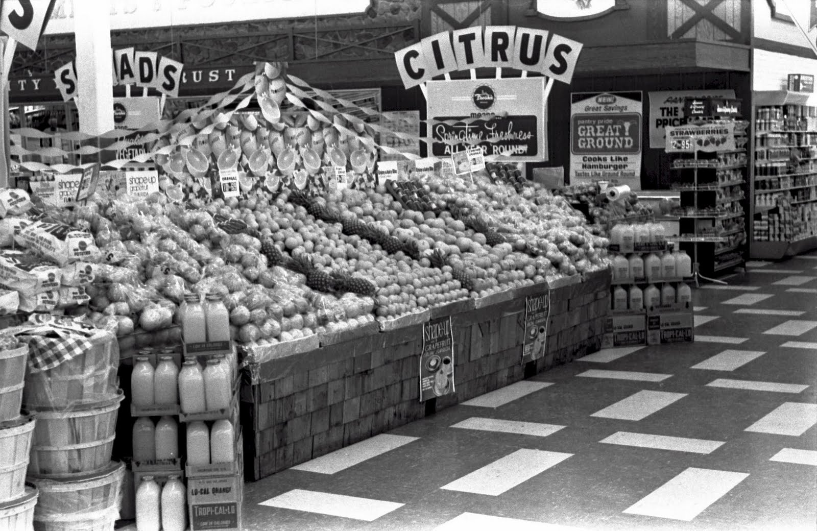 Bowie Living Pantry Pride, May, 1973