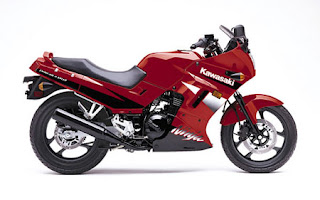 kawasaki ninja 250r, ninja 250cc red