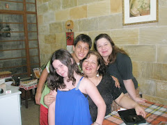 Mamãe, Larissa, Nilo e Eu