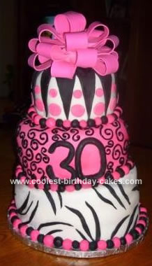 [coolest-topsy-turvey-cake-36170[1].jpg]