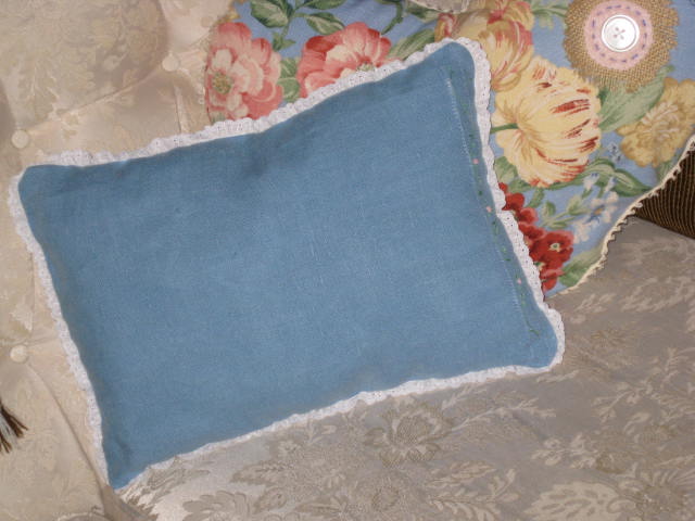 [Pillow+Blue+Linen+Napkin.JPG]