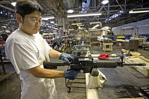 Pembuatan M16 Riffle Pabrik+M16+Riffle