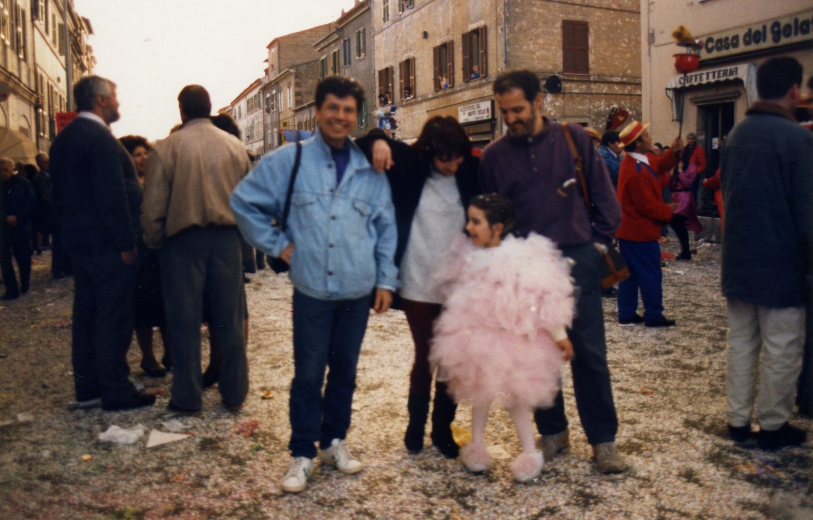 [0045+Carnevale+Civita+1990.jpg]