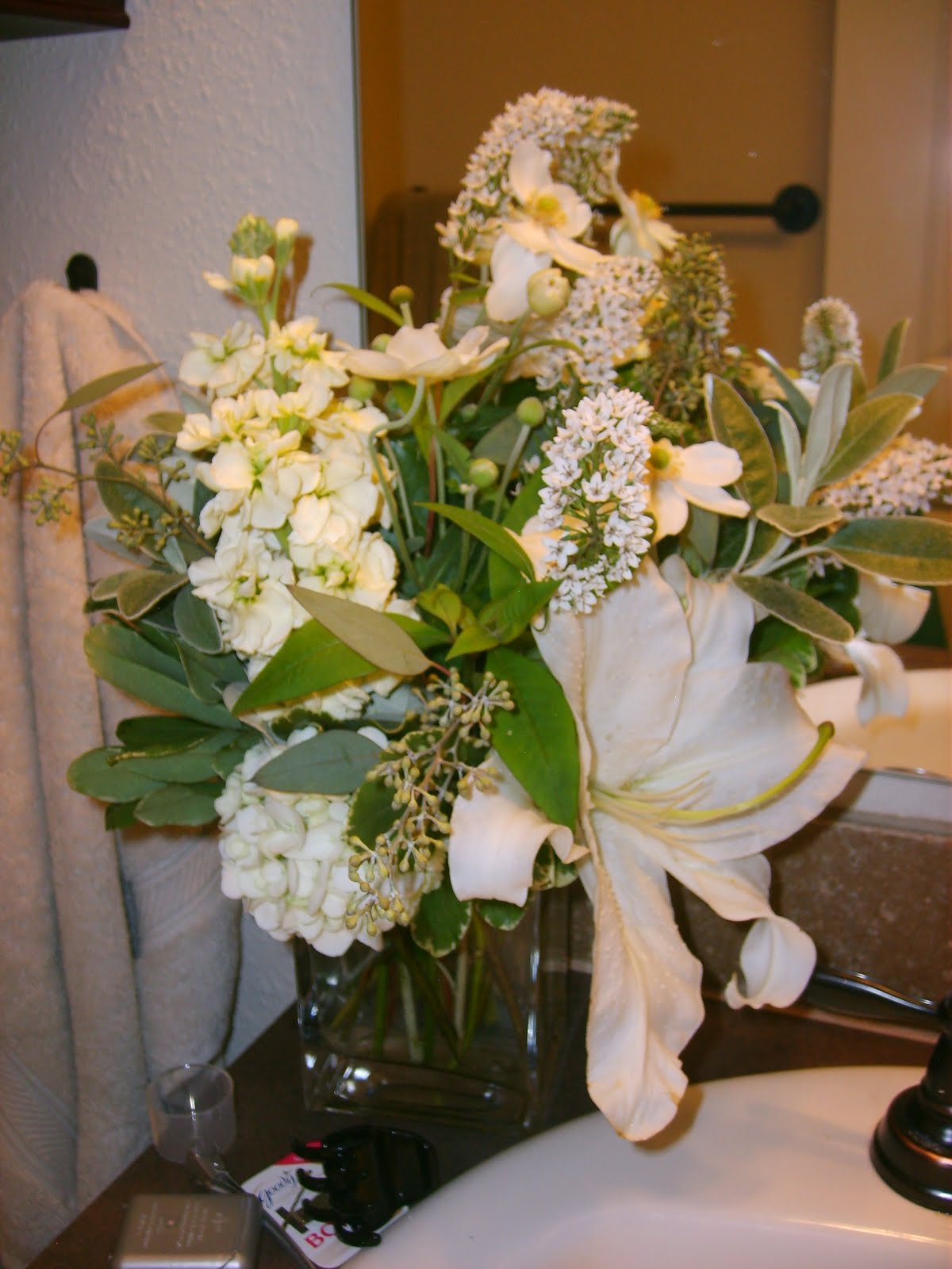 Over the Top: Floral Arrangements for Wedding