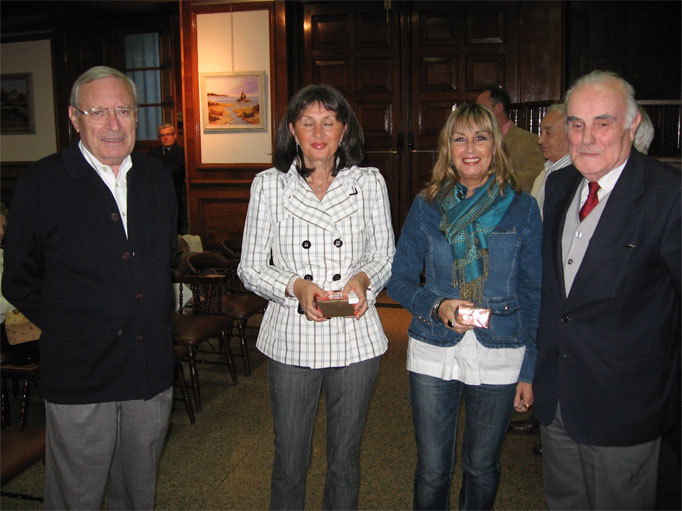 [ENTREGA-PREMIO-2009-008.jpg]