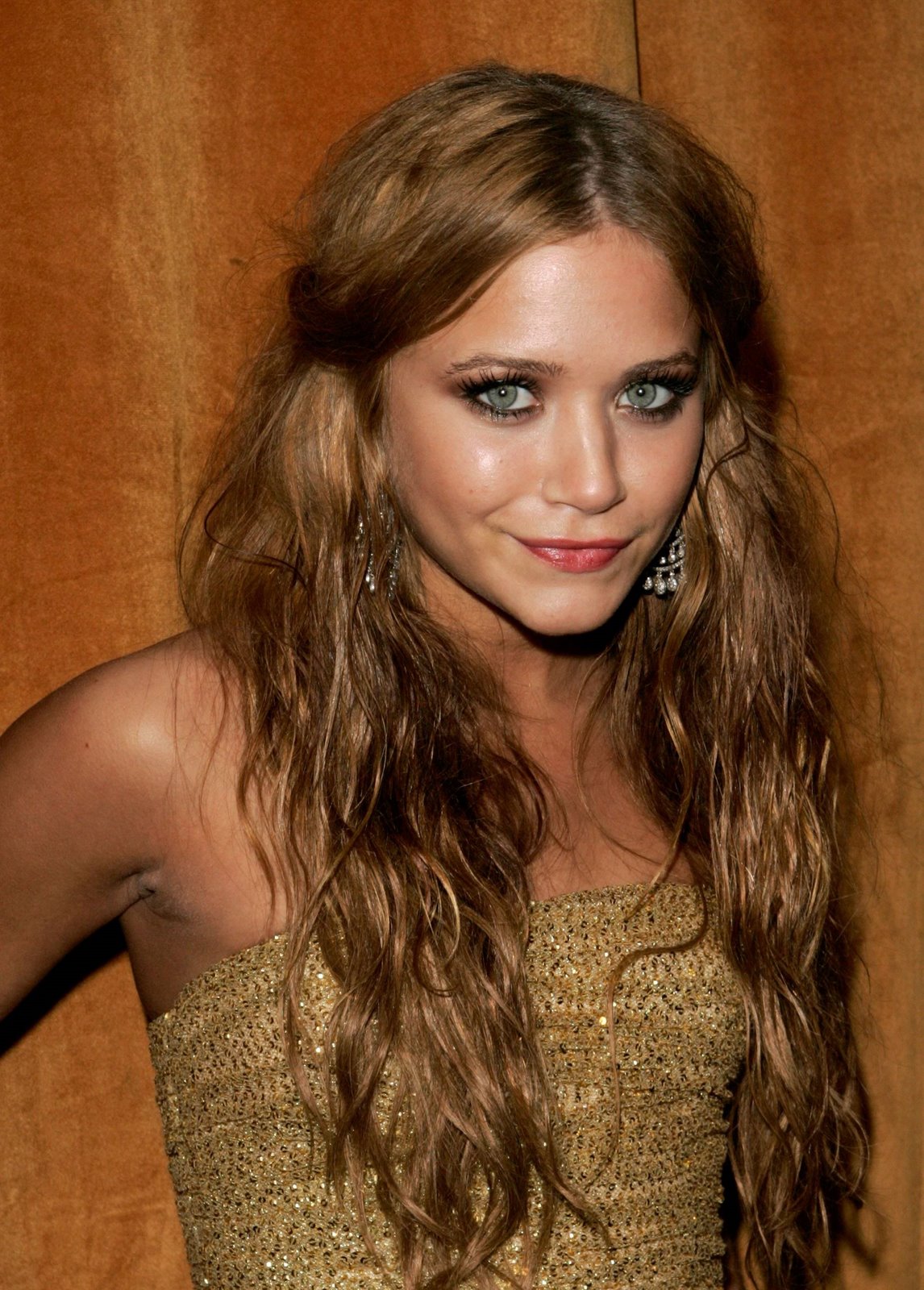 [mary-kate-olsen-golden-globes-2006-hq-03.jpg]