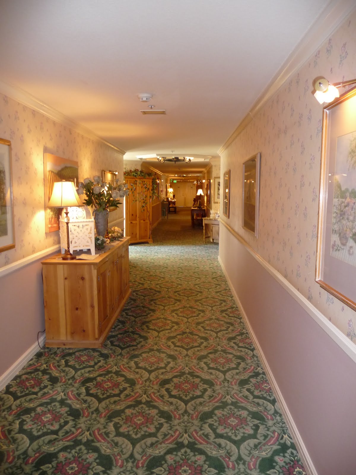 Heirlooms Apple Farm Inn