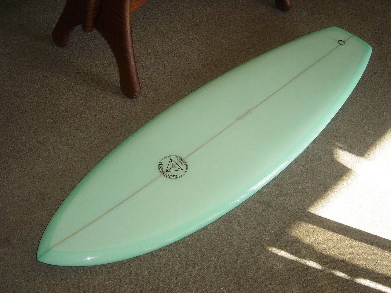 [bonzer_surfboard_deck.jpg]