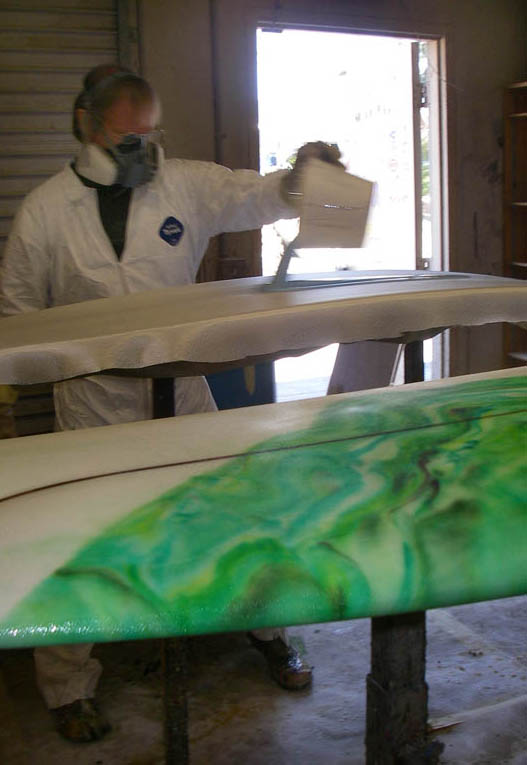 [gary_stuber_glassing_surfboards.jpg]